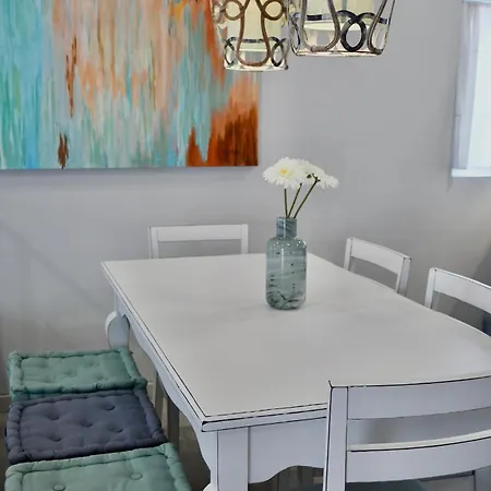 Apartment Aquamarine - Gemstone Getaway *
