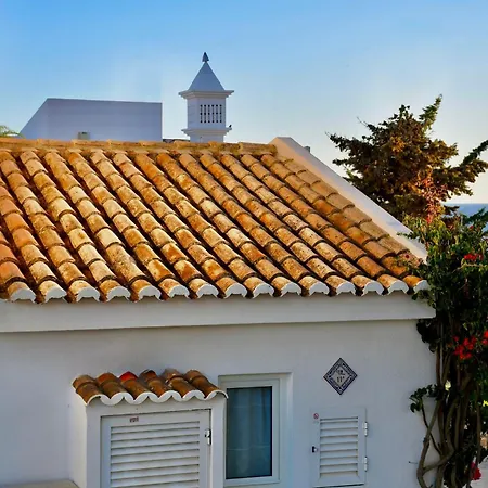 Aquamarine - Gemstone Getaway Vale do Lobo