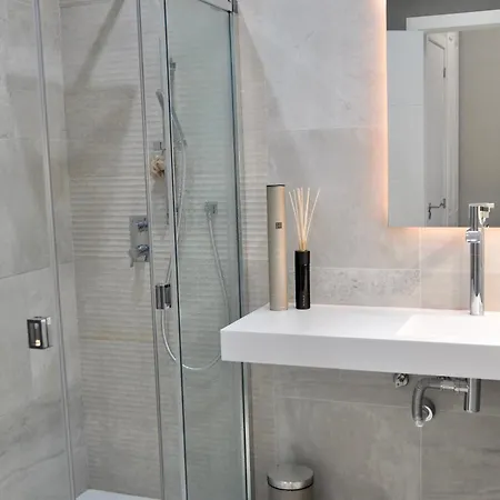 Aquamarine - Gemstone Getaway דירה *