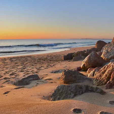 Aquamarine - Gemstone Getaway דירה