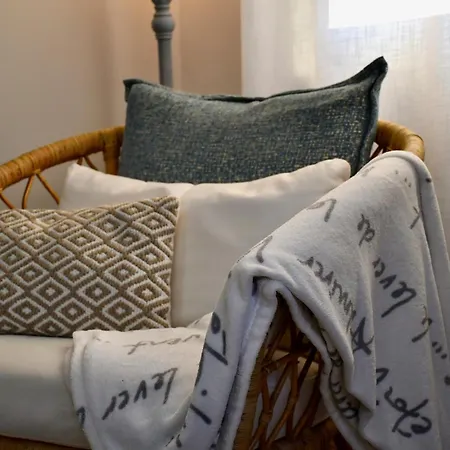 Aquamarine - Gemstone Getaway *