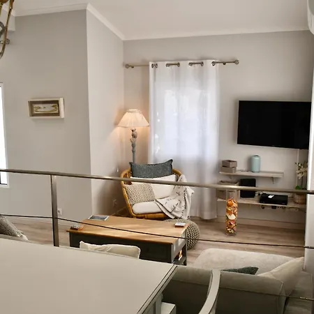 Apartment Aquamarine - Gemstone Getaway
